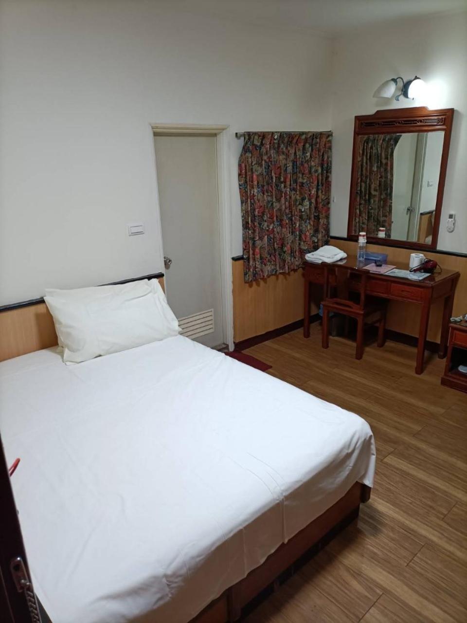丸松商旅 Hotel Miaoli Exterior photo