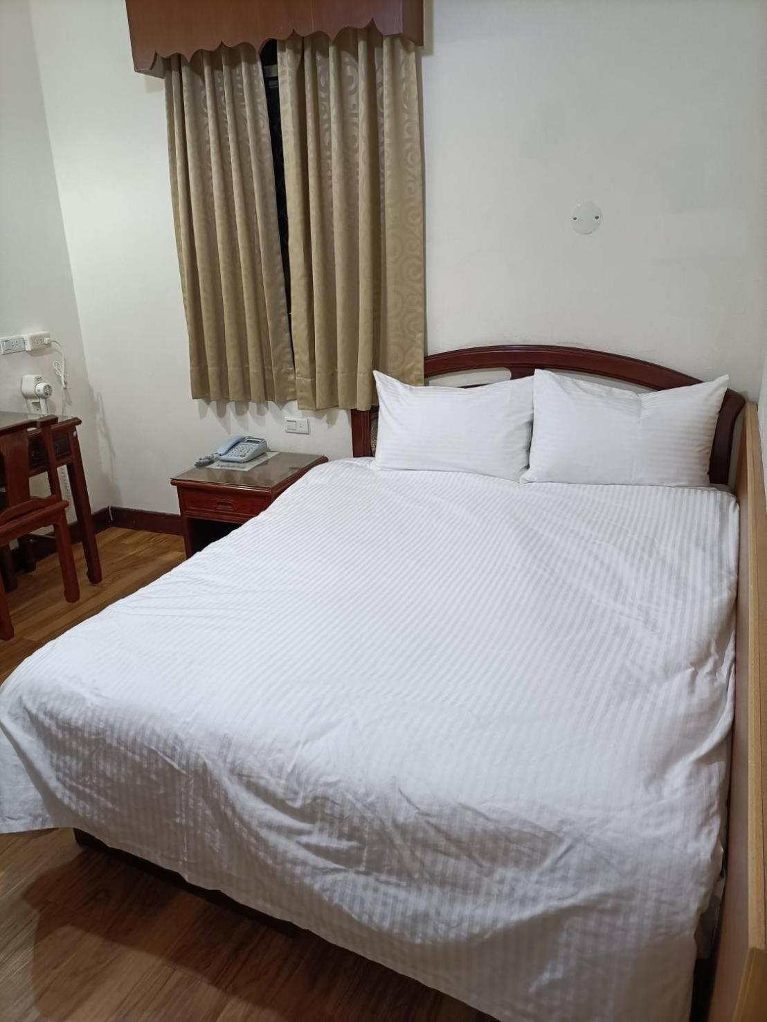 丸松商旅 Hotel Miaoli Exterior photo