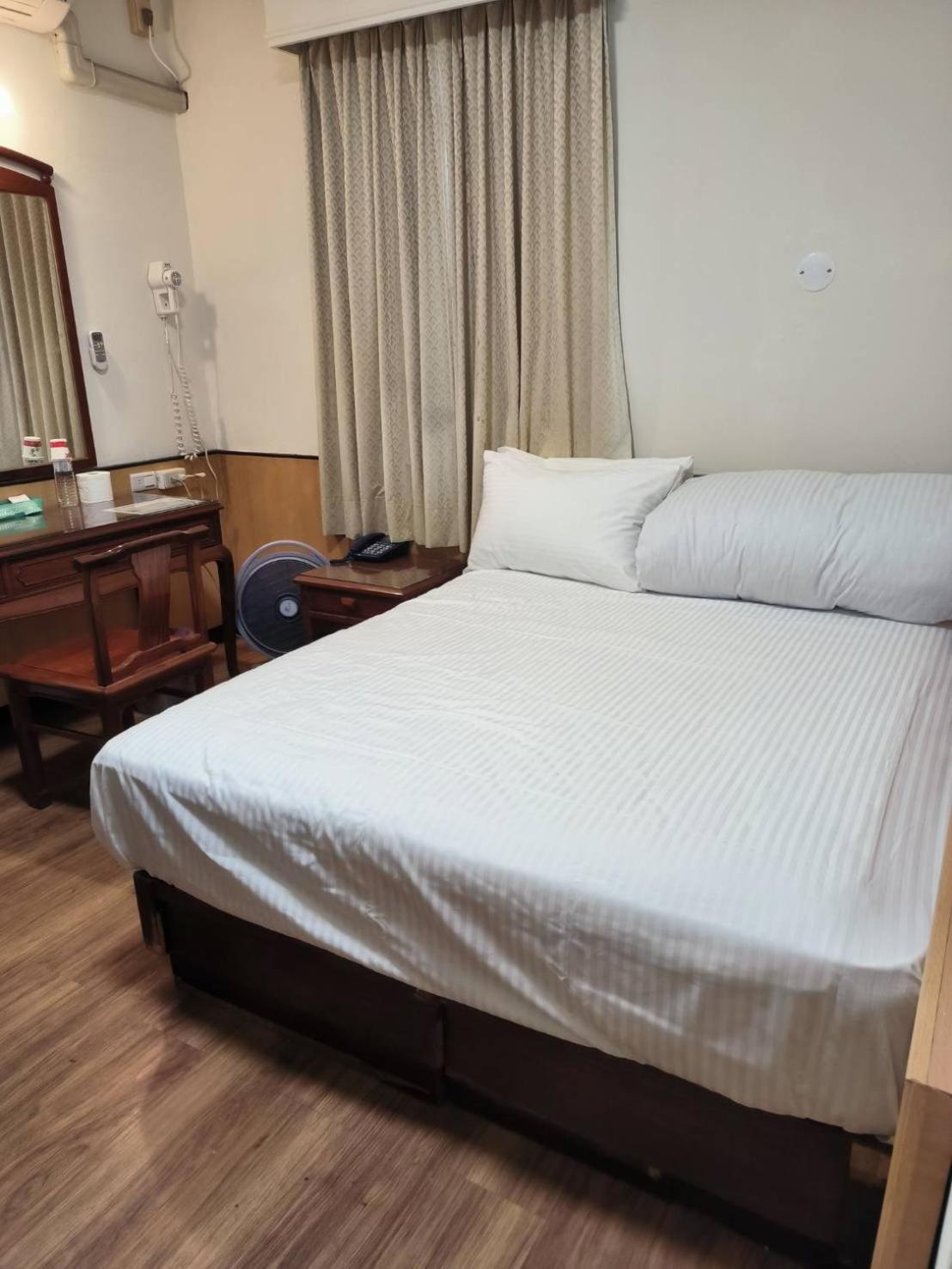 丸松商旅 Hotel Miaoli Exterior photo